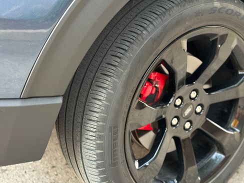 Used 2020 Ford Explorer ST w/ ST Street Pack image 11