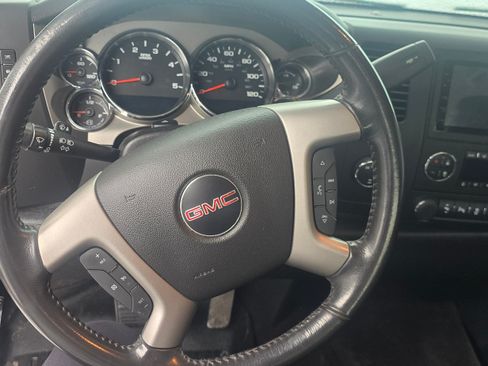 Used 2013 GMC Sierra 2500 SLE w/ SLE Preferred Package image 4