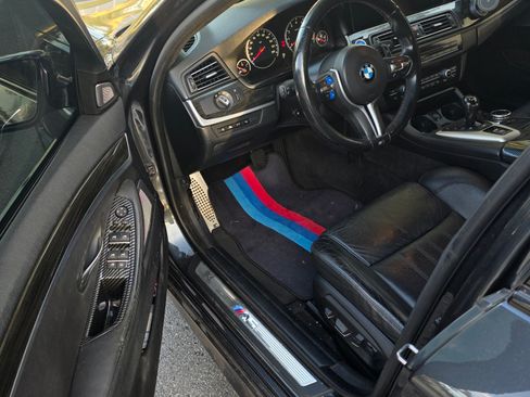 Used 2014 BMW M5 image 12