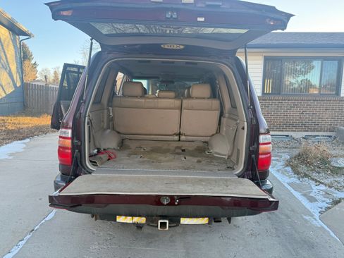 Used 2001 Toyota Land Cruiser image 9
