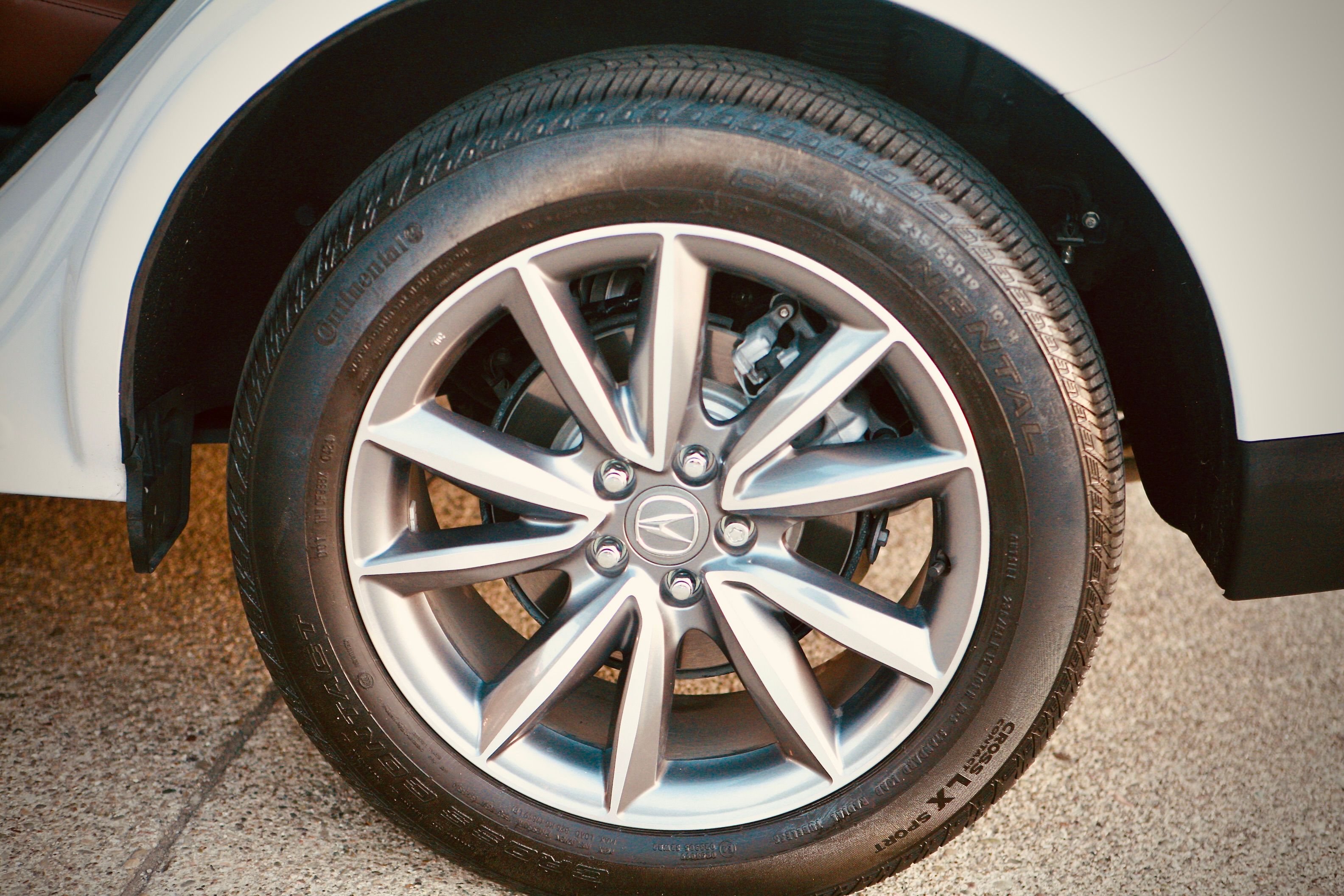 Used 2024 Acura RDX SH-AWD w/ Technology Package image 16