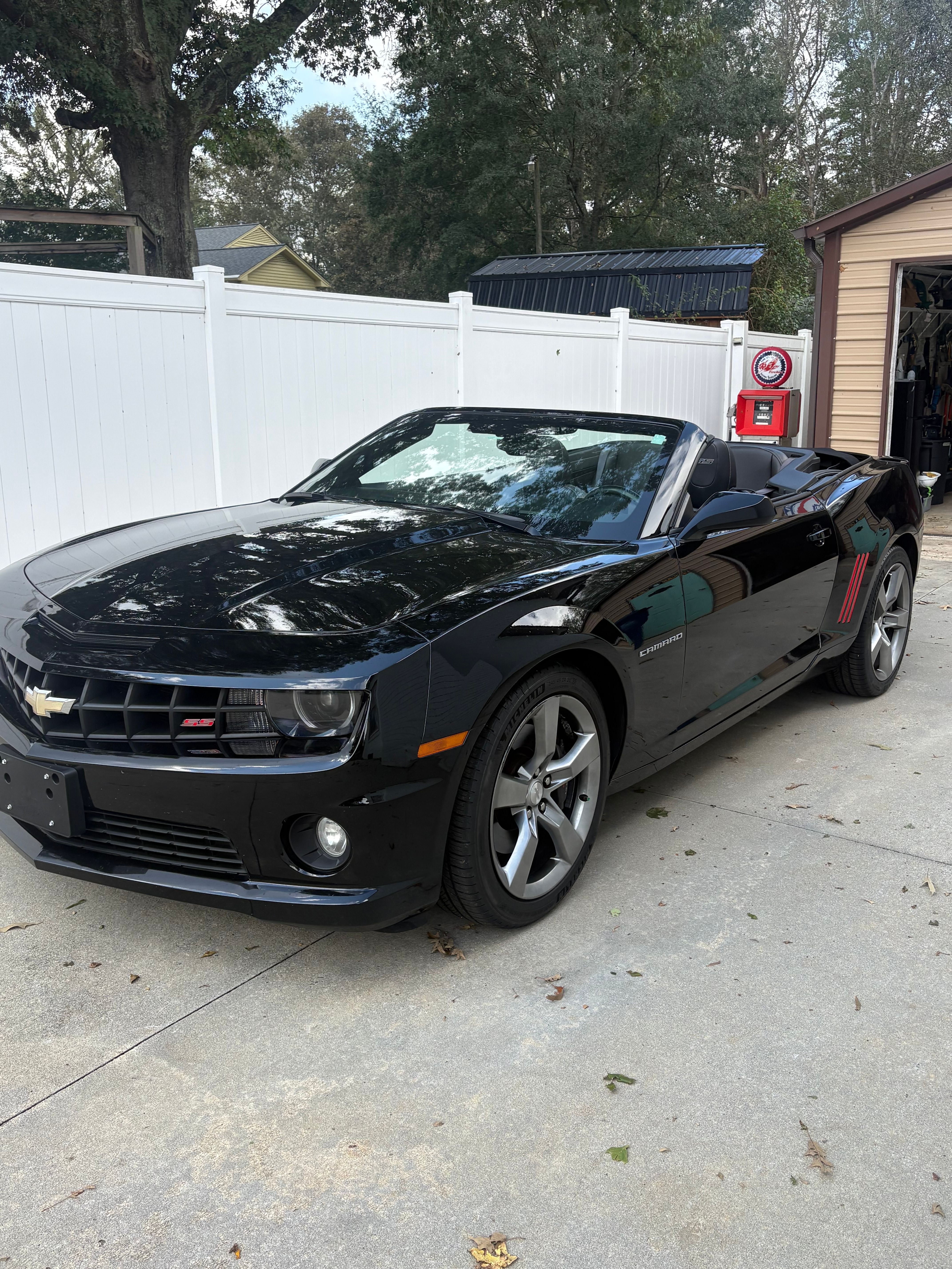 Used 2011 Chevrolet Camaro SS w/ RS Package RWD image 11