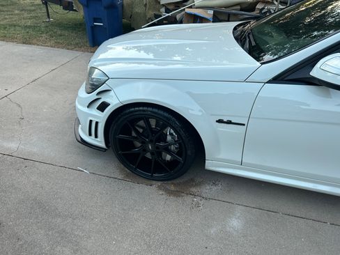 Used 2009 Mercedes-Benz C 63 AMG Sedan image 18