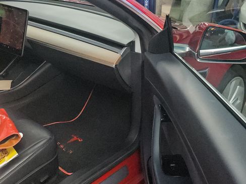 Used 2020 Tesla Model 3 Standard Range Plus image 6