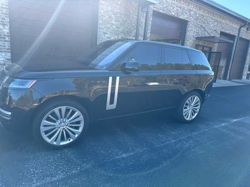 Used 2023 Land Rover Range Rover First Edition image 1