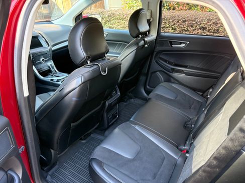 Used 2018 Ford Edge Sport image 11