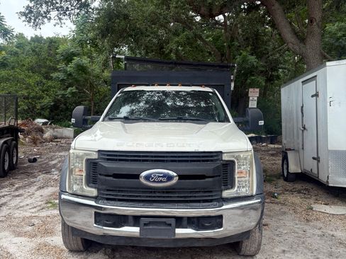 Used 2017 Ford F550 2WD Crew Cab Super Duty image 8