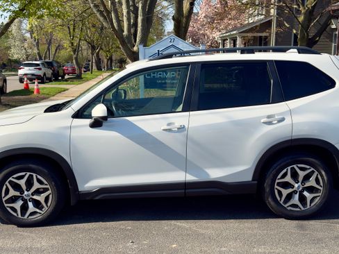 Used 2019 Subaru Forester Premium w/ All-Weather Package AWD/4WD image 21