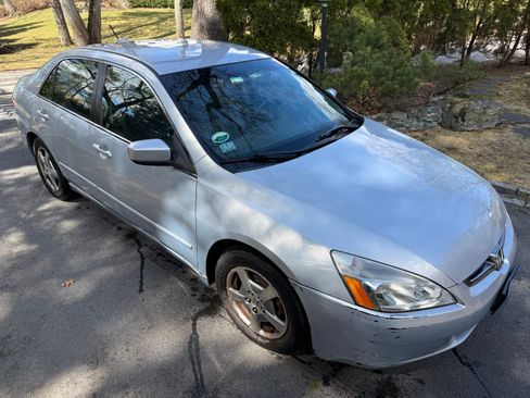 Used 2005 Honda Accord Hybrid Sedan 4D image 12