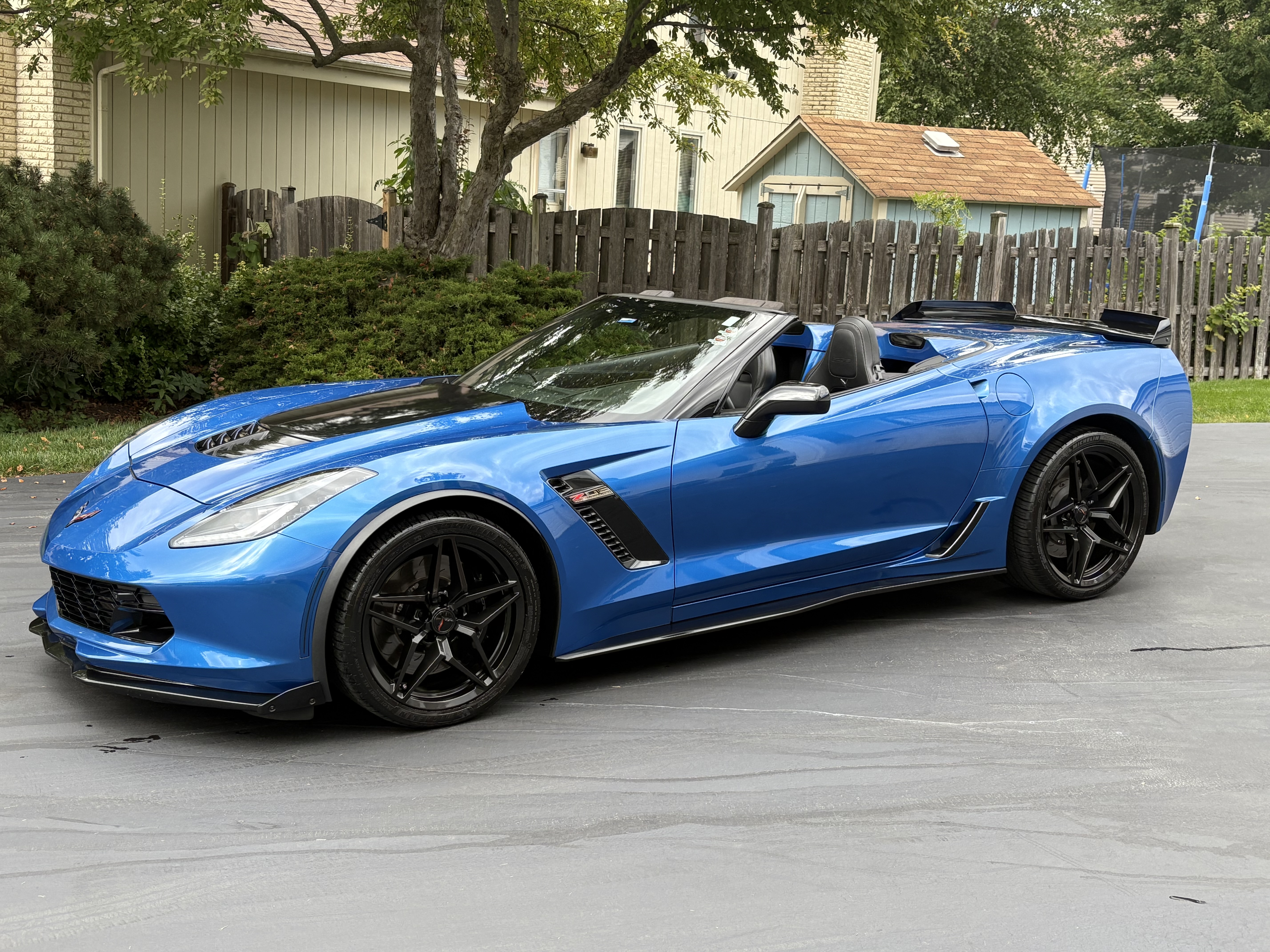 Used 2016 Chevrolet Corvette Z06 w/ 3LZ Preferred Equipment Group RWD image 6