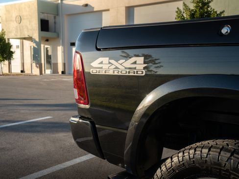 Used 2018 RAM 2500 Limited image 8