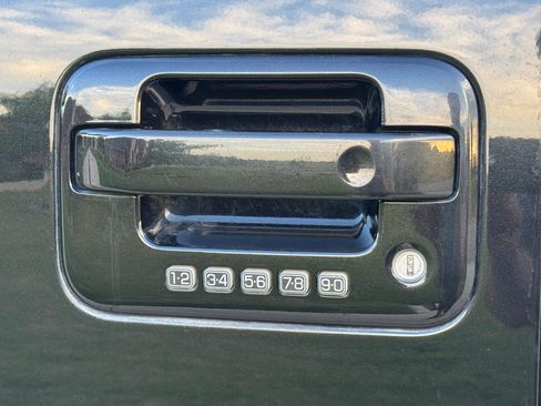 Used 2014 Ford F150 FX4 w/ Equipment Group 402A Luxury image 17