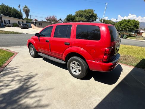 Used 2004 Dodge Durango SLT image 2