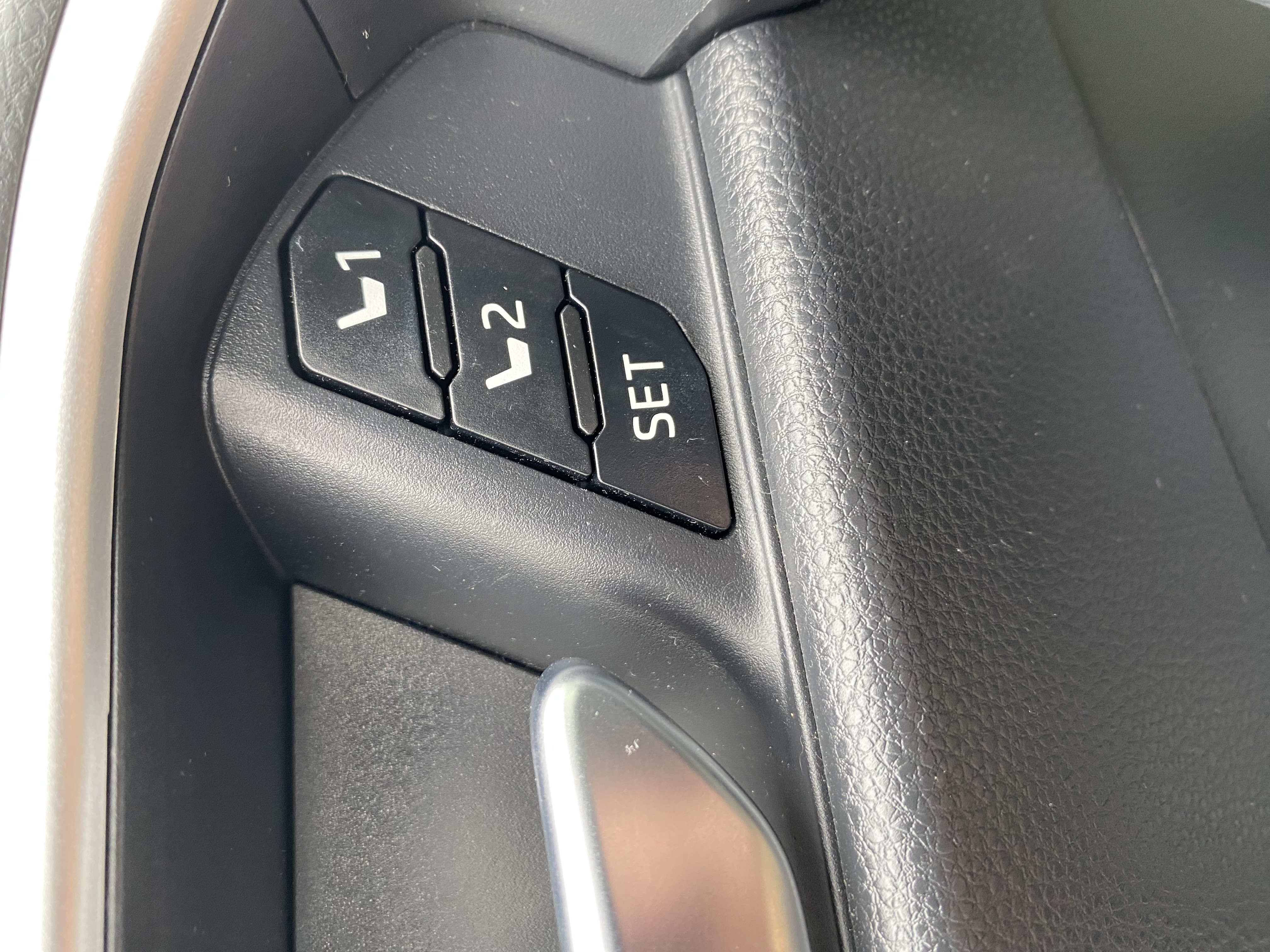 Used 2023 Toyota RAV4 XLE Premium AWD/4WD image 22