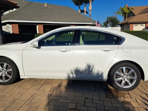 Used 2012 Acura TL w/ Technology Package image 1