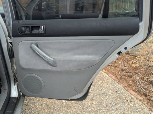 Used 2002 Volkswagen Jetta GLS image 31