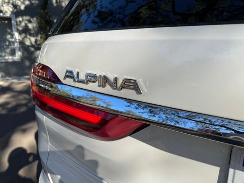Used 2022 BMW ALPINA XB7 image 22