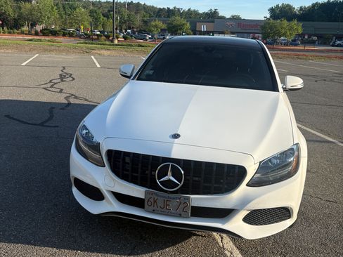Used 2018 Mercedes-Benz C 300 4MATIC Sedan image 2