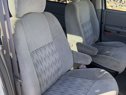 Used 2005 Chevrolet Venture LS w/ Easy Order Package image 12