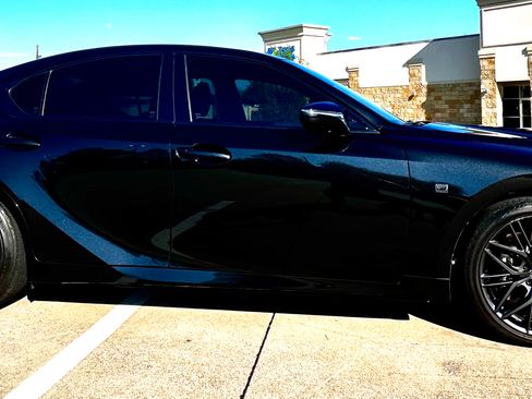 Used 2023 Lexus IS 500 image 2