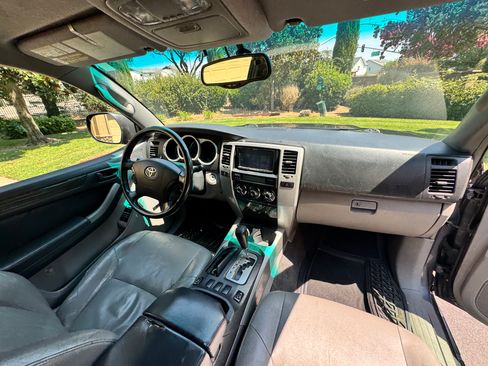 Used 2004 Toyota 4Runner Limited RWD image 11