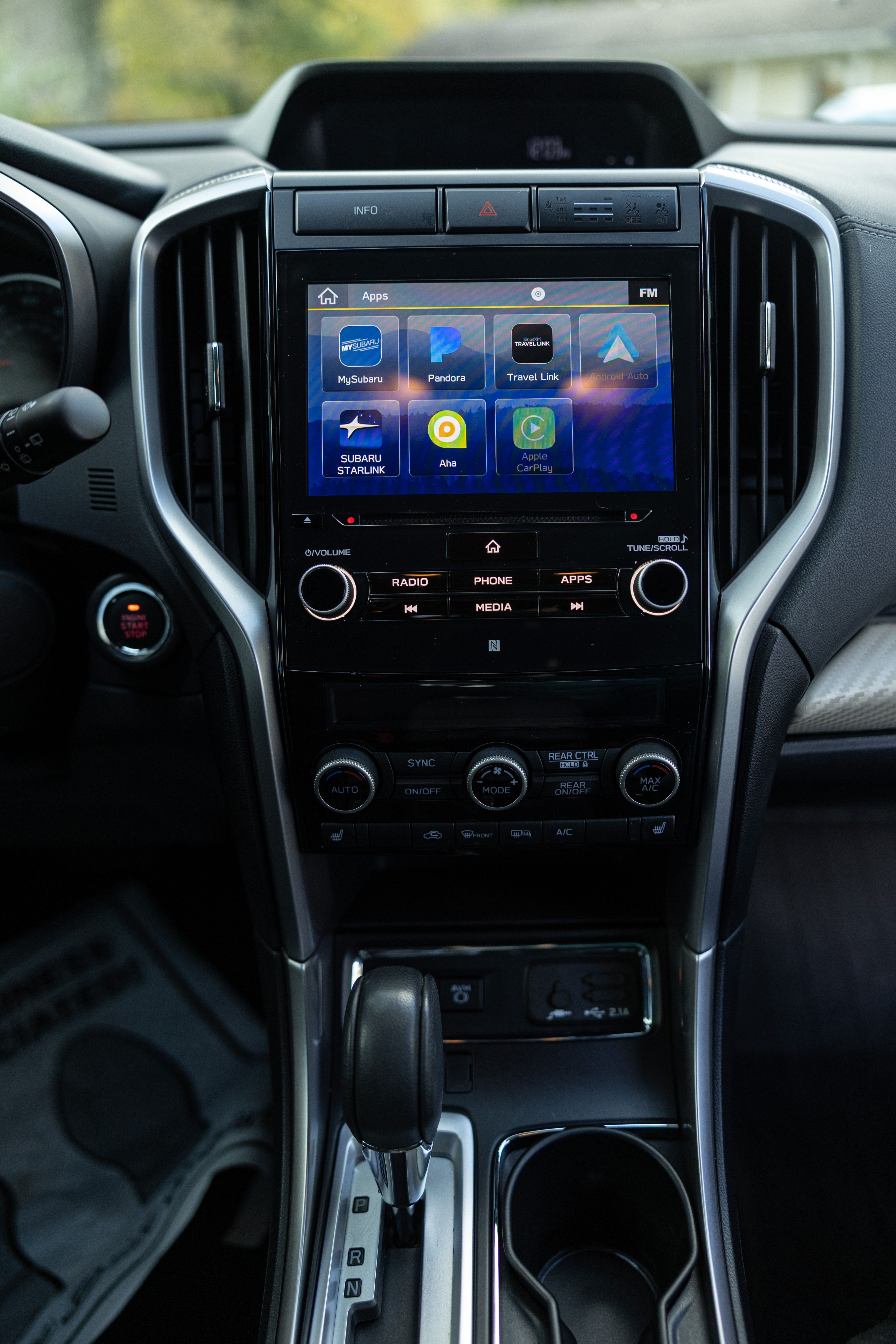 Used 2022 Subaru Ascent Premium w/ Convenience Package AWD/4WD image 9