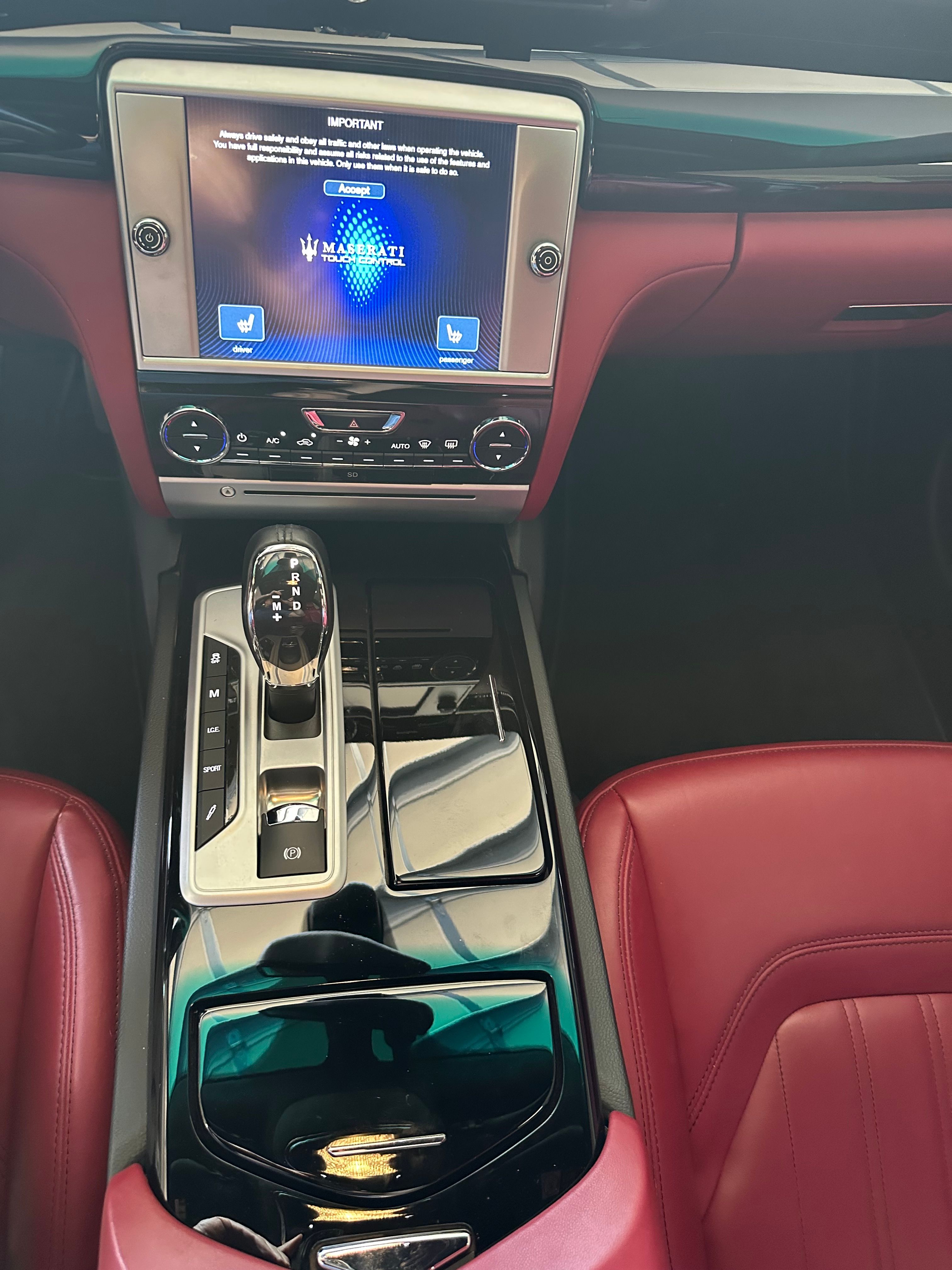 Used 2016 Maserati Quattroporte GTS RWD image 19
