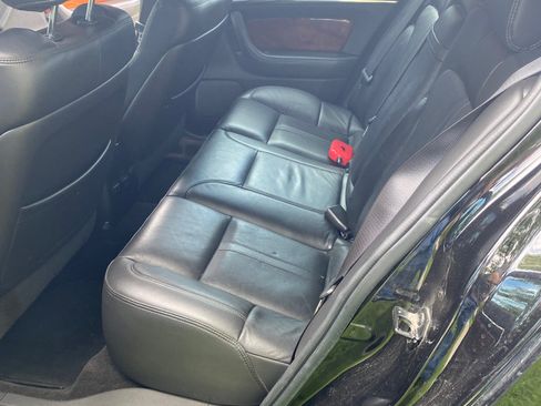 Used 2016 Lincoln MKS AWD w/ Equipment Group 201A image 10