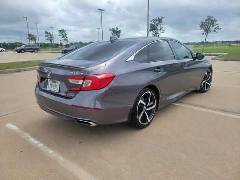 Used 2019 Honda Accord Sport image 8