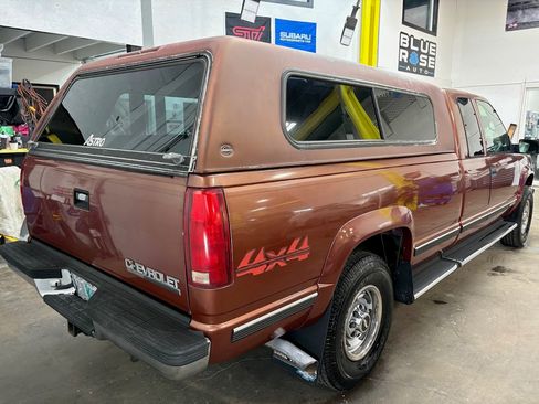 Used 1998 Chevrolet Silverado 2500 4x4 Extended Cab w/ Preferred Equipment Group 2 image 9