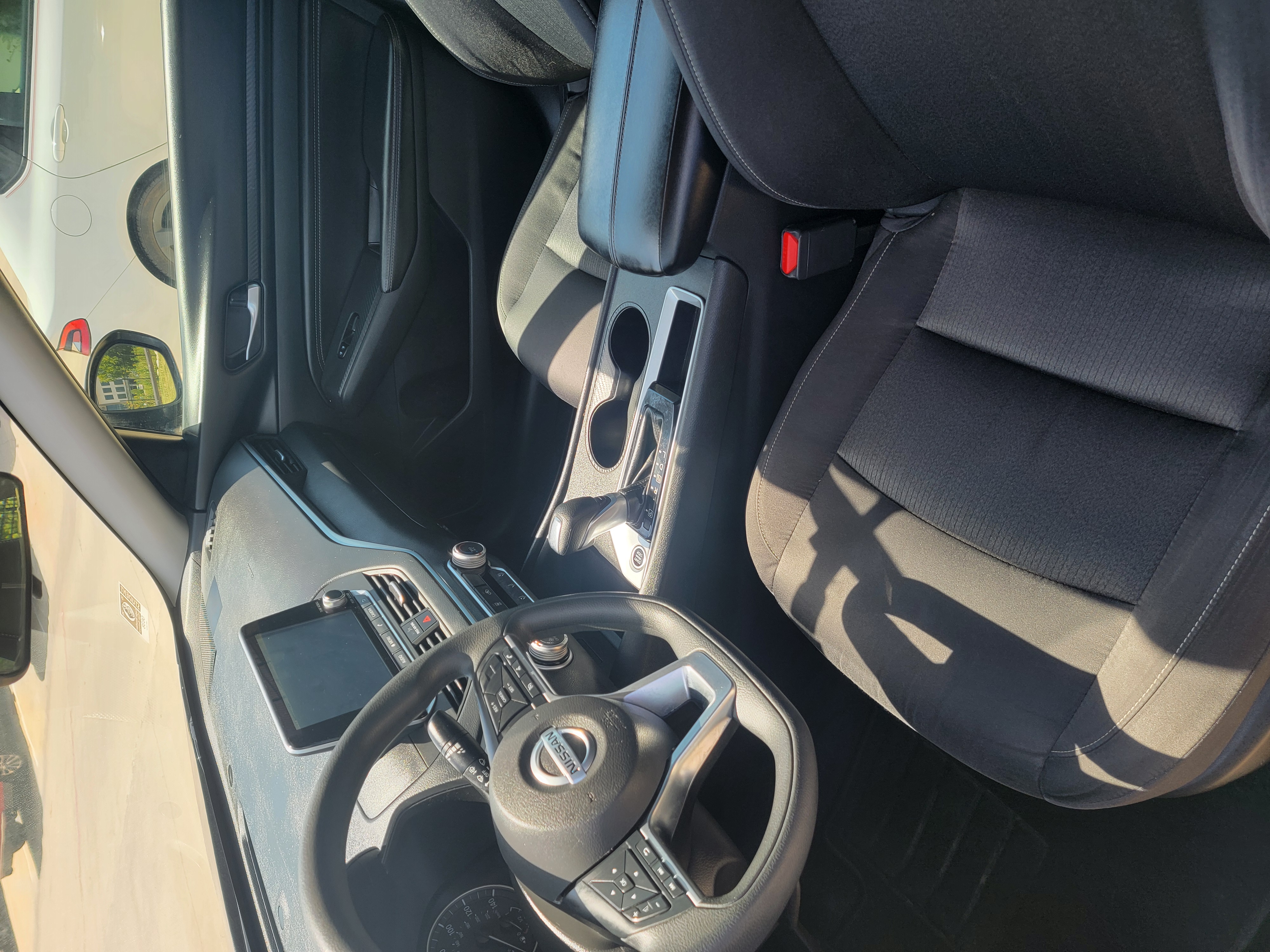 Used 2020 Nissan Altima 2.5 S FWD image 12