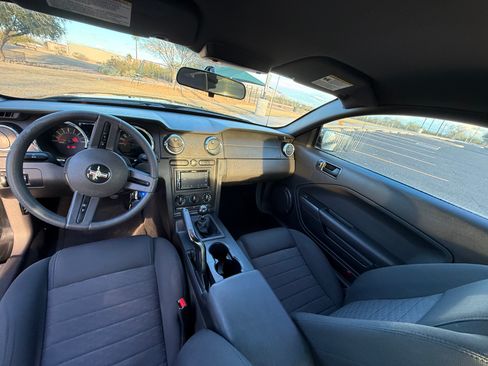 Used 2006 Ford Mustang GT image 11