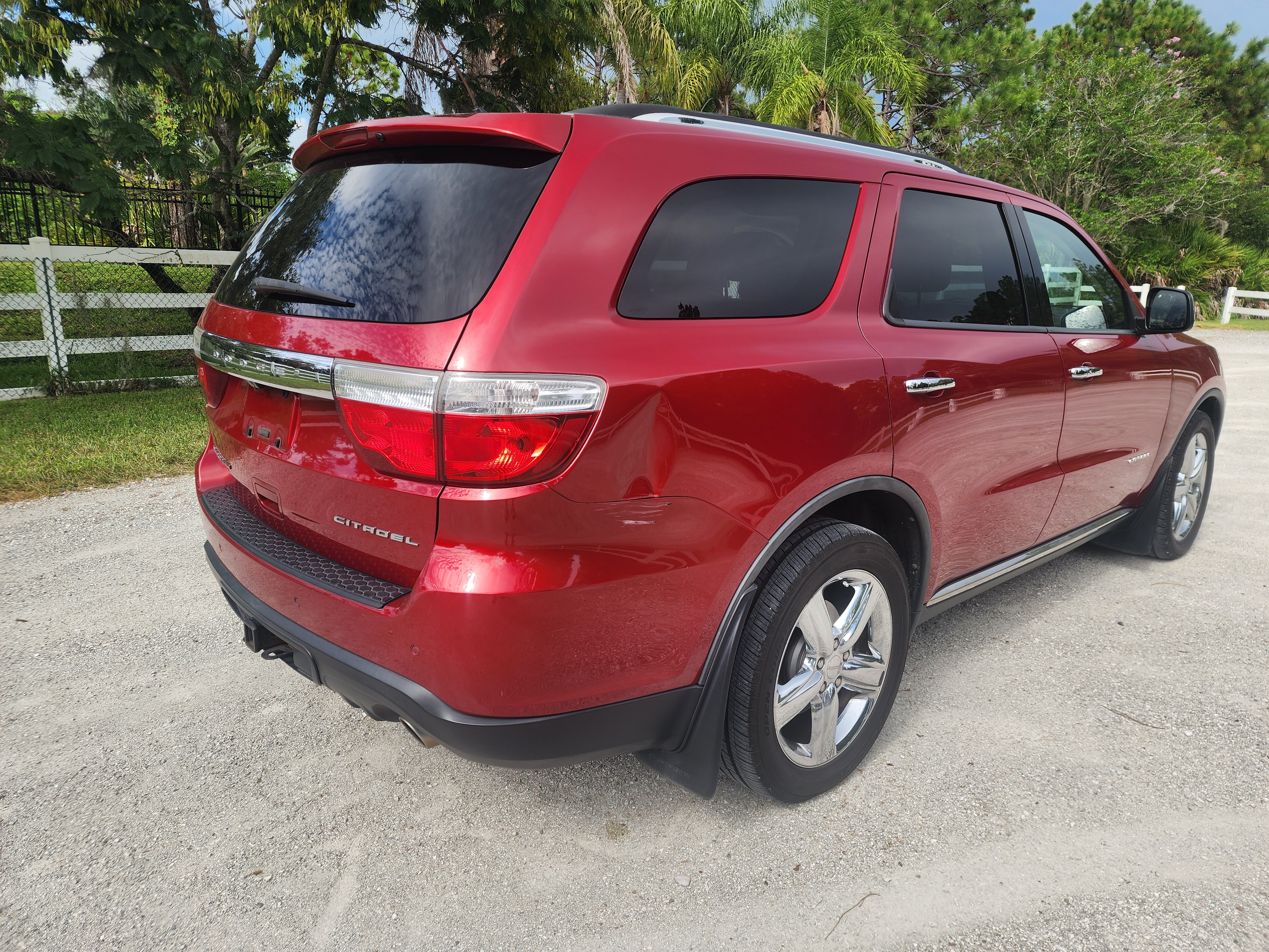 Used 2011 Dodge Durango Citadel w/ Trailer Tow Group IV RWD image 10