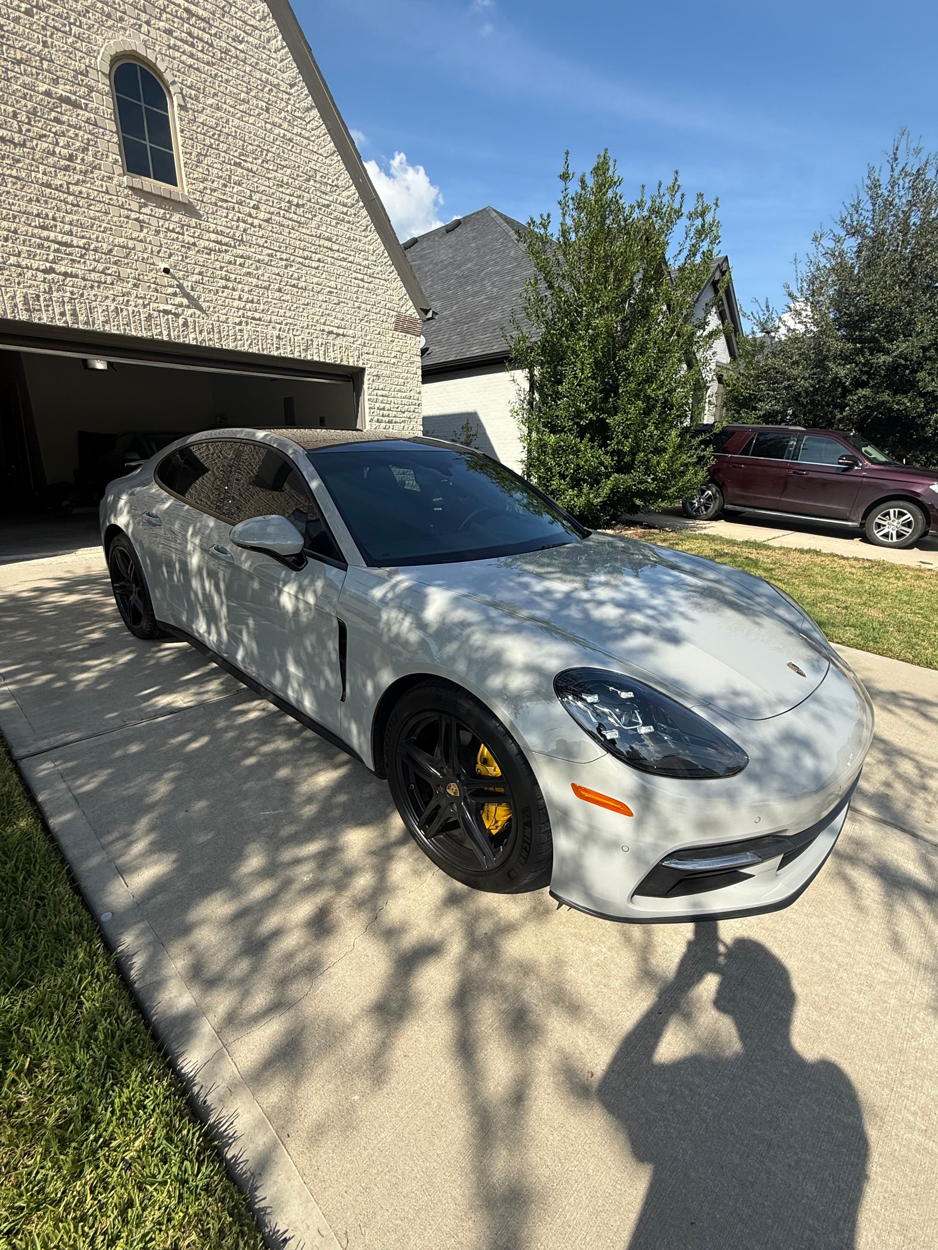 Used 2018 Porsche Panamera 4 AWD/4WD image 2