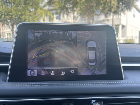 Used 2019 Genesis G70 3.3T Advanced w/ Sport Package image 25