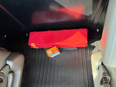 Used 2021 GMC Savana 2500 w/ Driver Convenience Package image 12