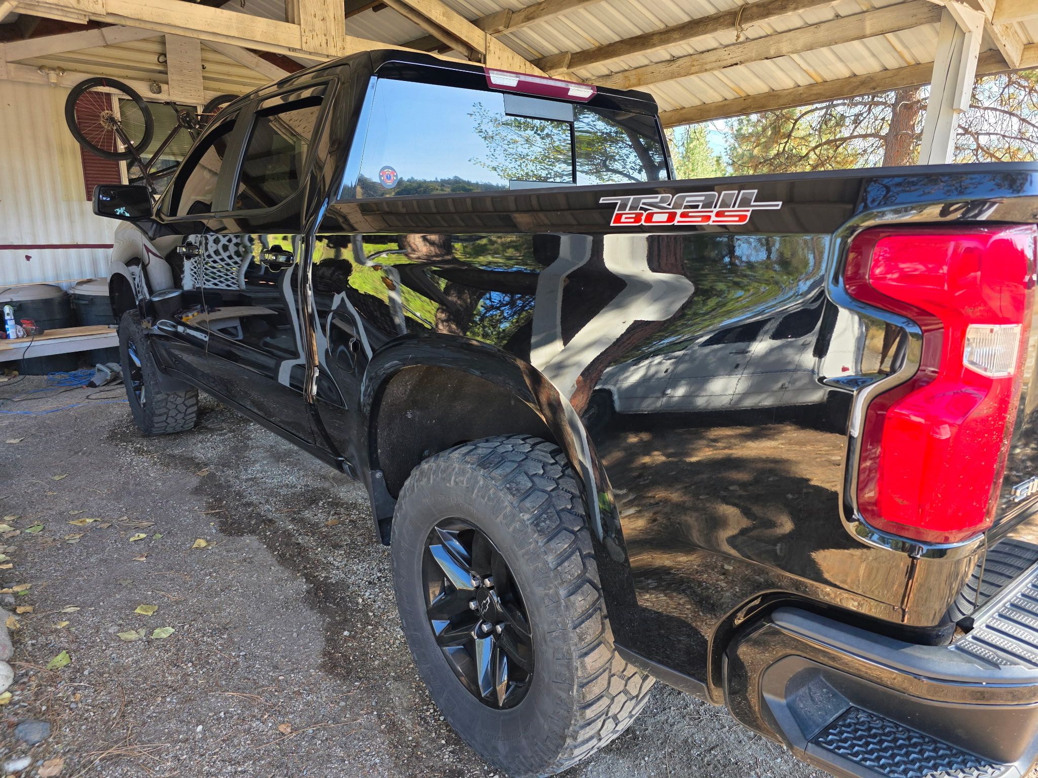 Used 2019 Chevrolet Silverado 1500 LT Trail Boss AWD/4WD image 14