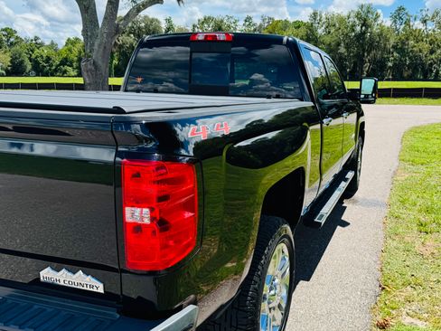 Used 2017 Chevrolet Silverado 2500 High Country w/ Duramax Plus Package AWD/4WD image 10