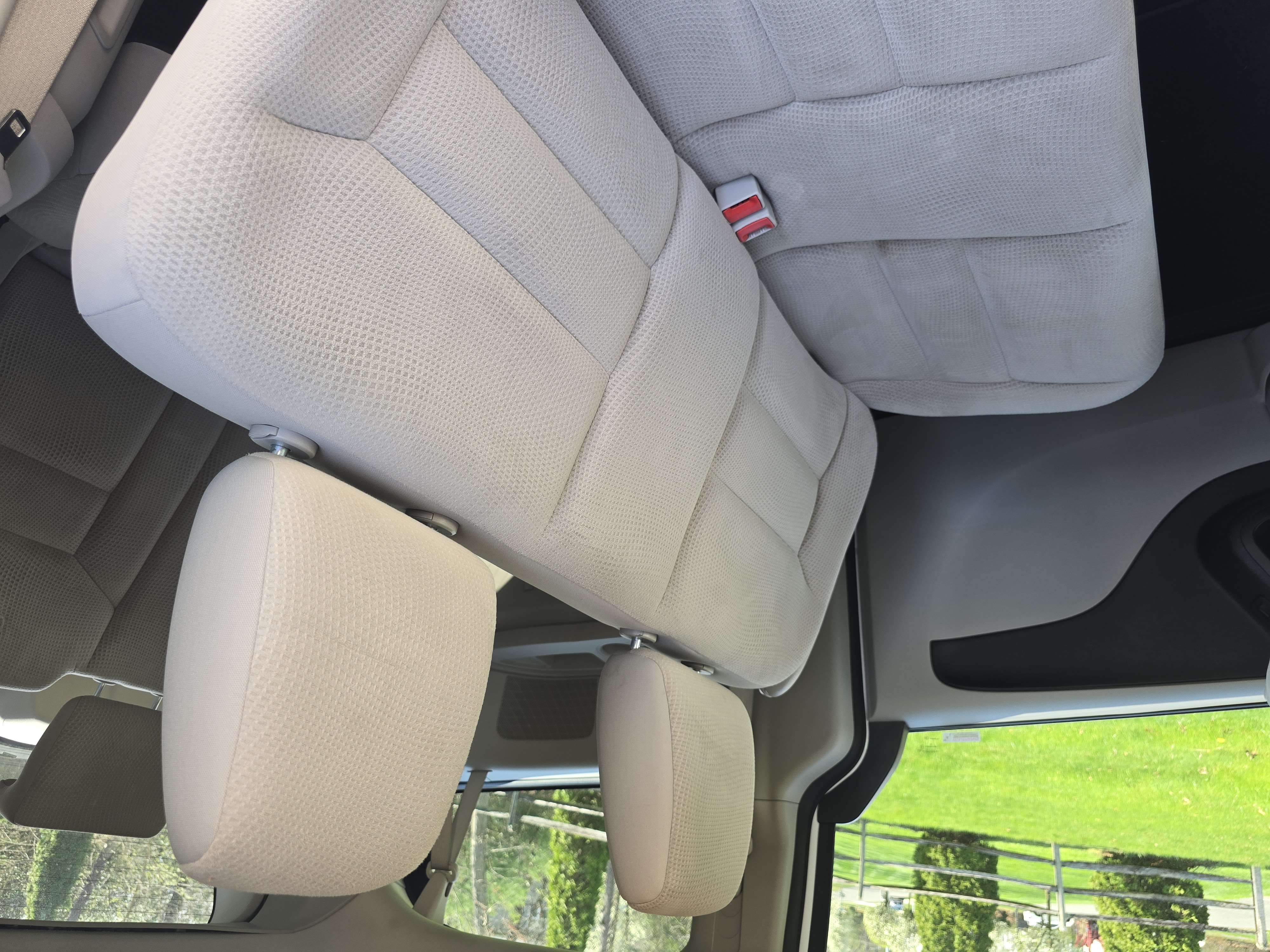 Used 2019 Dodge Grand Caravan SE FWD image 16
