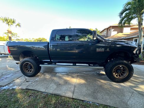 Used 2018 RAM 2500 Tradesman w/ Chrome Appearance Group image 1