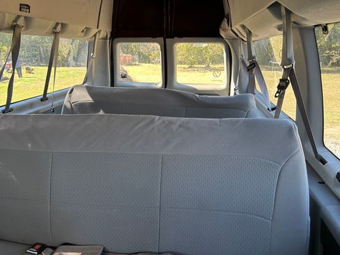 Used 2007 Ford E-350 and Econoline 350 XL image 8