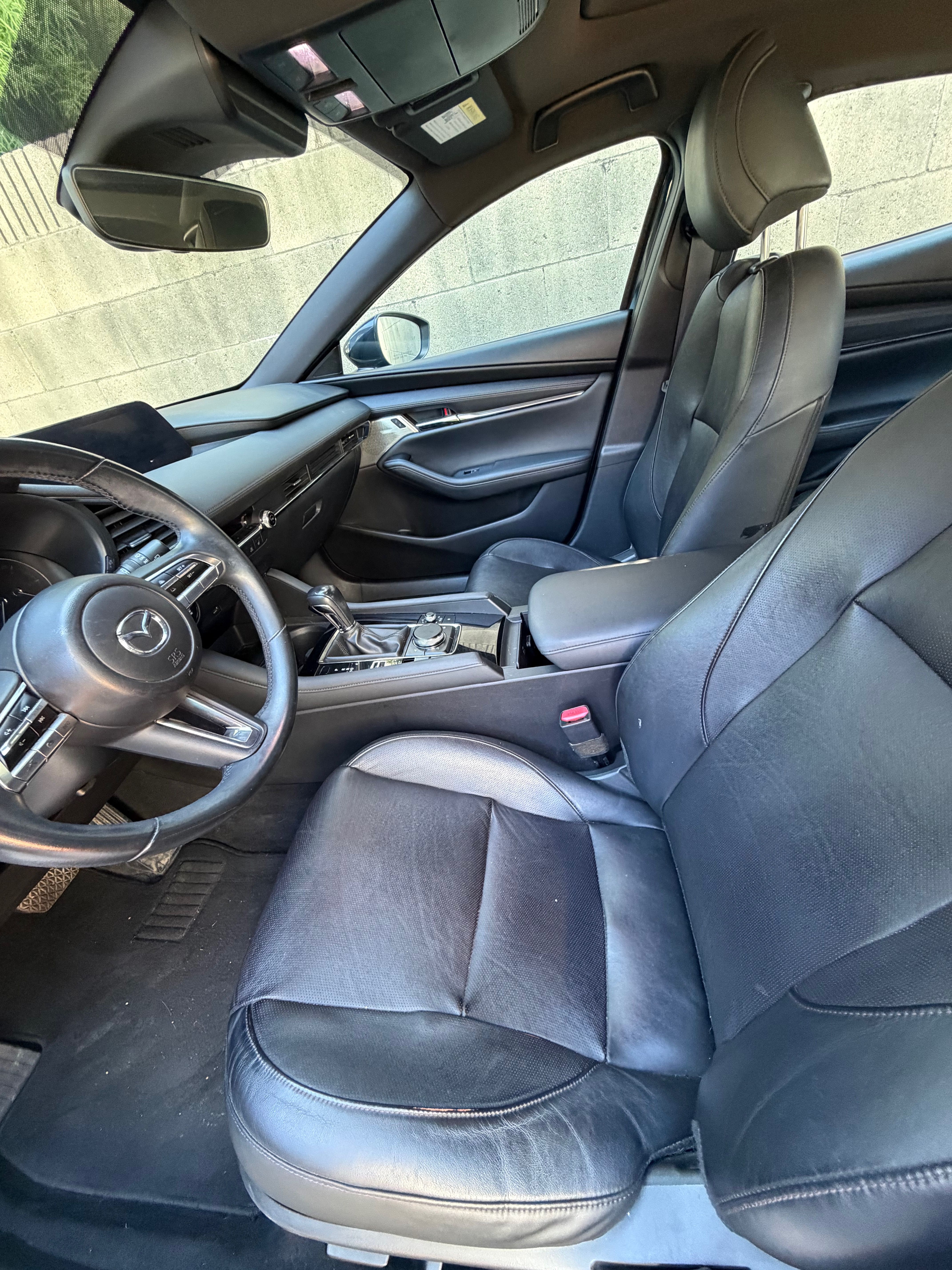 Used 2020 MAZDA MAZDA3 Hatchback w/ Premium Package FWD image 23