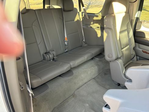 Used 2015 Chevrolet Suburban LTZ image 10