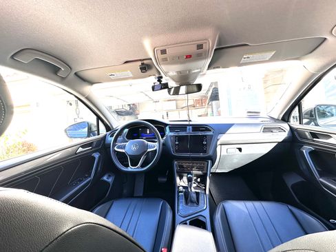 Used 2022 Volkswagen Tiguan SE image 10