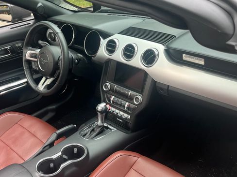 Used 2017 Ford Mustang GT Premium w/ Equipment Group 401A RWD image 16