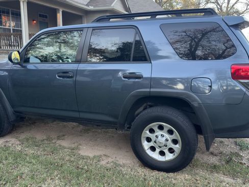 Used 2013 Toyota 4Runner Trail image 15