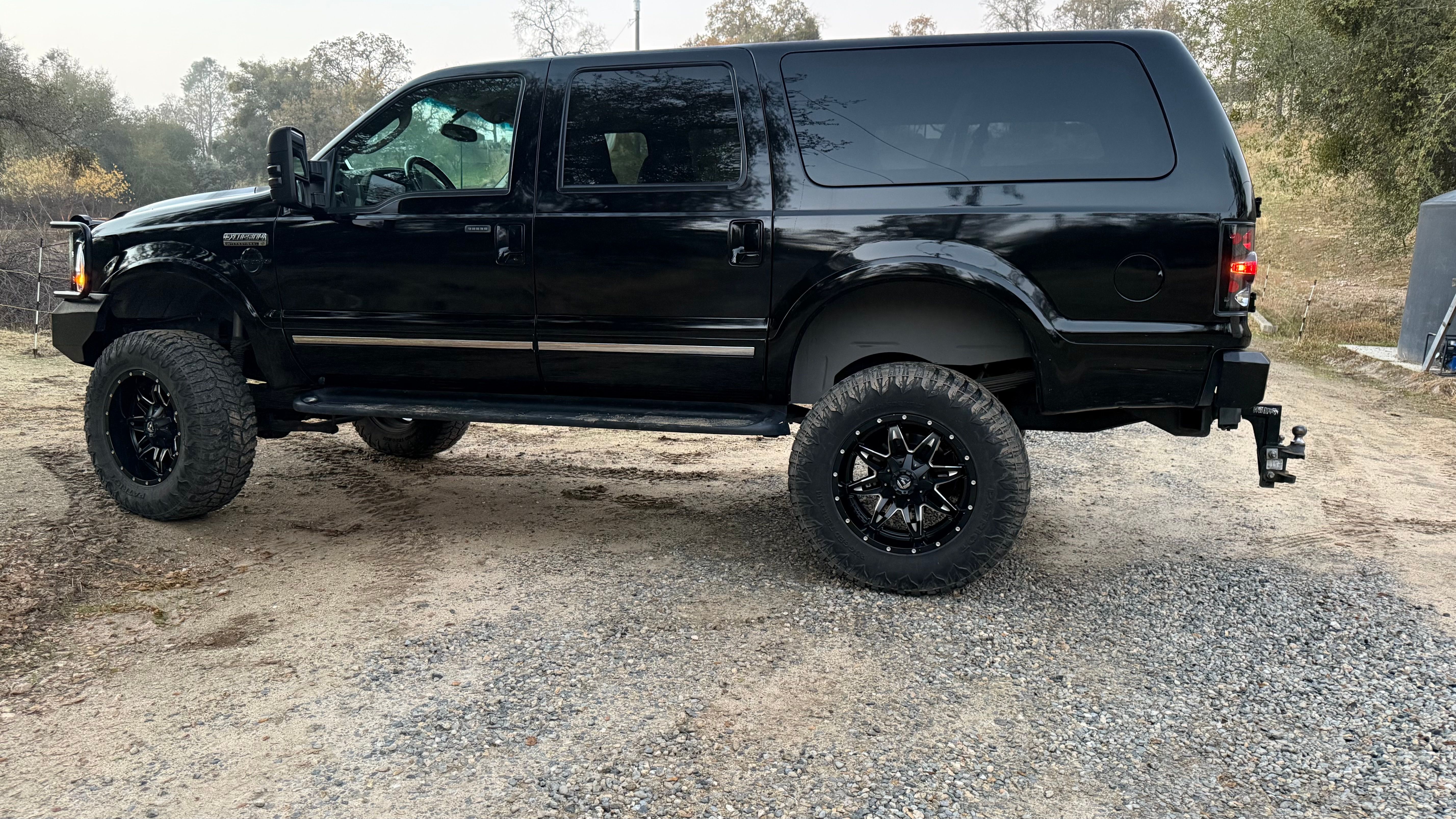 Used 2003 Ford Excursion Limited AWD/4WD image 19