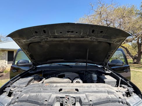 Used 2014 Chevrolet Tahoe LT image 19