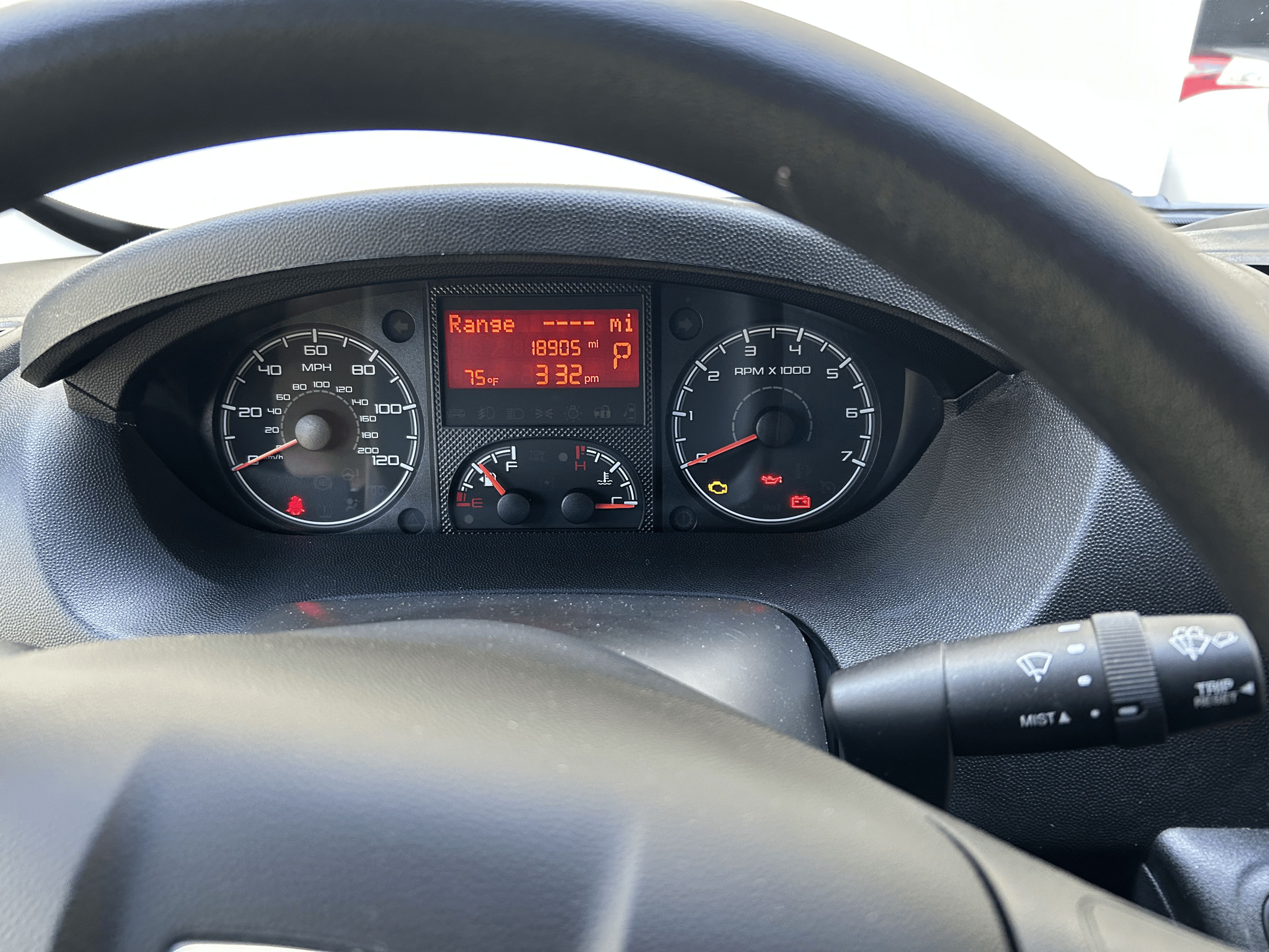 Used 2018 RAM ProMaster 2500 w/ Premium Appearance Group FWD image 2
