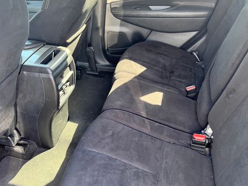 Used 2018 Nissan Murano SV image 8